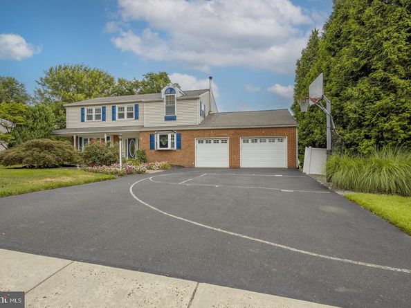510 Long Lane, Hatboro PA 19040