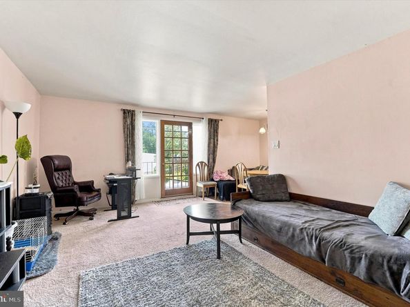 498 Avon Street, Philadelphia PA 19116