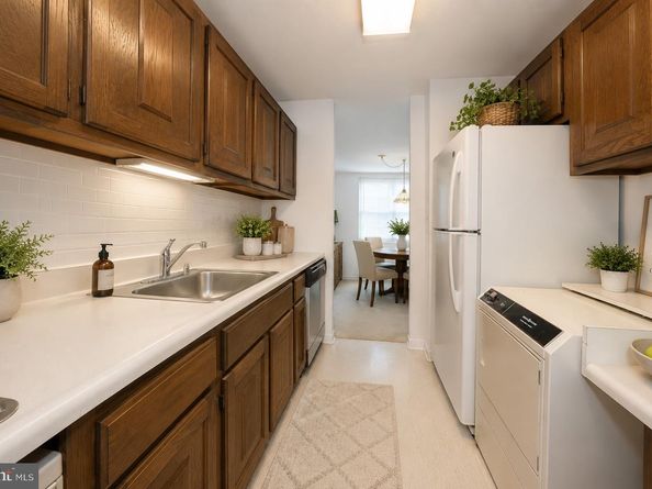 1901 John F Kennedy Boulevard 718, Philadelphia PA 19103