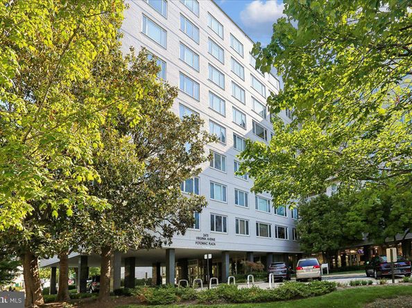 2475 Virginia NW 220, Washington DC 20037