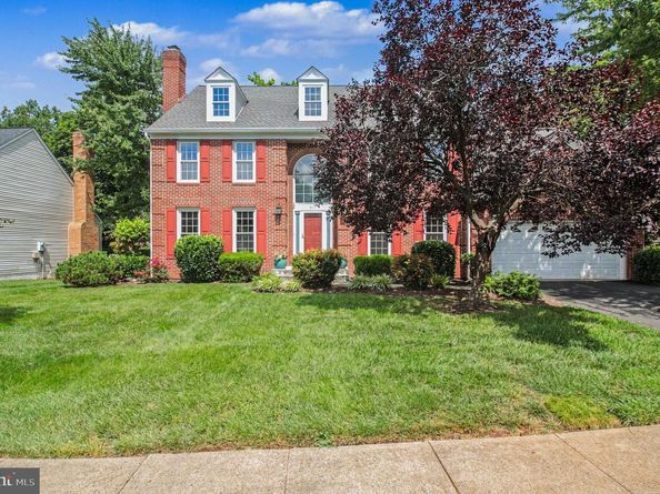 811 Autumn Breeze Court, Herndon VA 20170