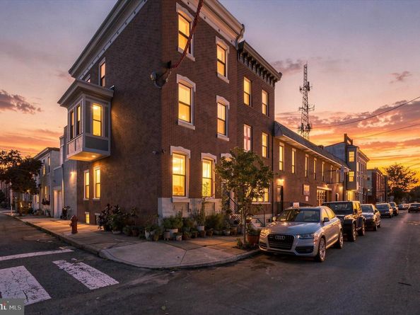 913 S 13TH Street, Philadelphia PA 19147