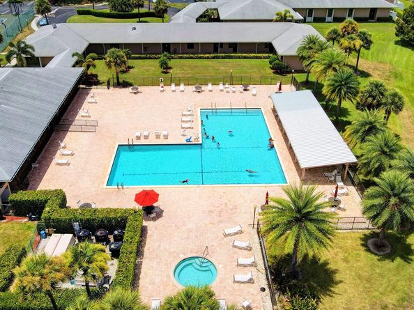 3893 Dafilee Circle, West Palm Beach FL 33417