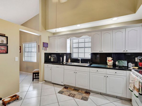 3893 Dafilee Circle, West Palm Beach FL 33417