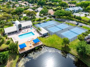 5285 Monterey Circle E, Delray Beach FL 33484