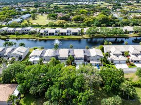 5285 Monterey Circle E, Delray Beach FL 33484