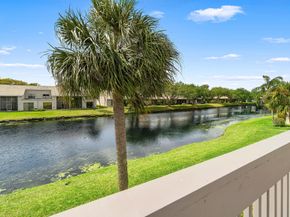 5285 Monterey Circle E, Delray Beach FL 33484