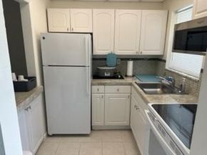 1117 Lake Terrace 105, Boynton Beach FL 33426