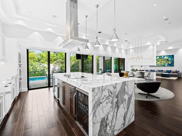 1710 Middle River Dr, Fort Lauderdale FL 33305