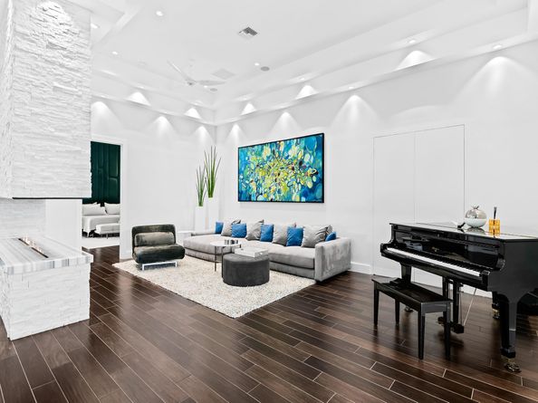 1710 Middle River Dr, Fort Lauderdale FL 33305