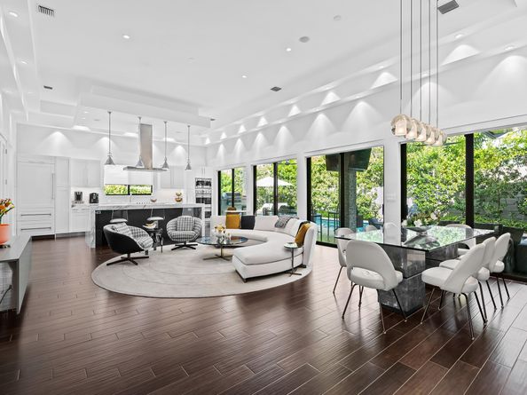 1710 Middle River Dr, Fort Lauderdale FL 33305