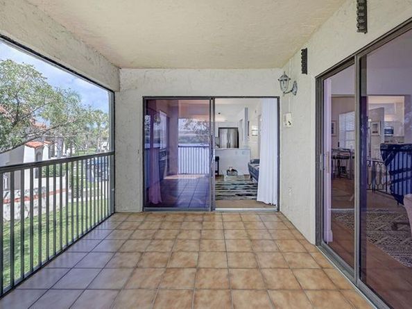 810 Congressional Way 810, Deerfield Beach FL 33442