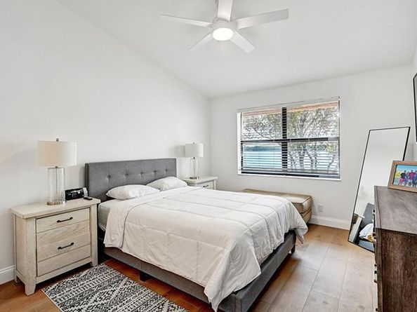 810 Congressional Way 810, Deerfield Beach FL 33442