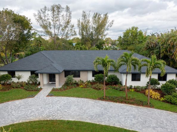 15901 SW 54 Place, Southwest Ranches FL 33331