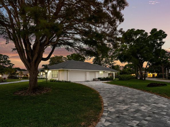 4580 Oak Tree Court, Delray Beach FL 33445