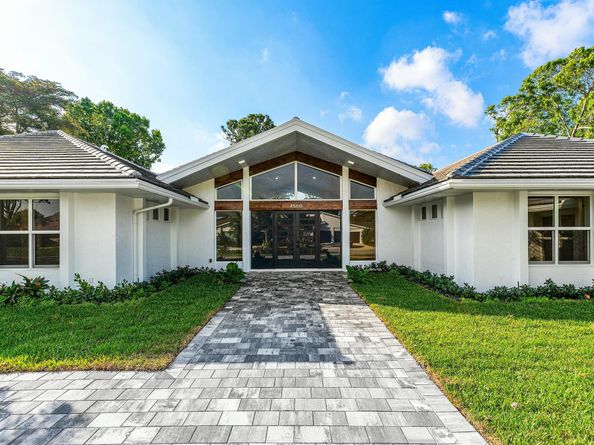 4580 Oak Tree Court, Delray Beach FL 33445