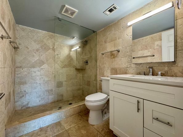 124 NE 19th Ct 102B, Wilton Manors FL 33305