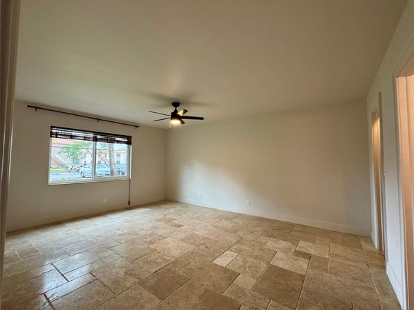 124 NE 19th Ct 102B, Wilton Manors FL 33305