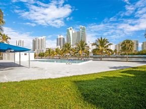 200 Leslie Dr 915, Hallandale Beach FL 33009