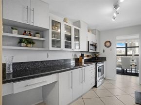 200 Leslie Dr 915, Hallandale Beach FL 33009