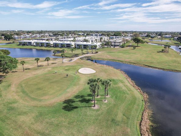 877 Flanders S, Delray Beach FL 33484