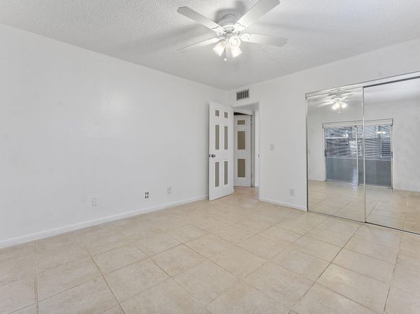 877 Flanders S, Delray Beach FL 33484