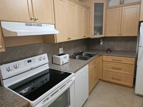 959 SE 2nd Ave 117, Deerfield Beach FL 33441