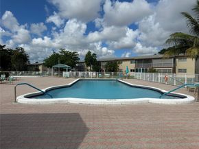 7305 NW 4th Pl 102, Margate FL 33063