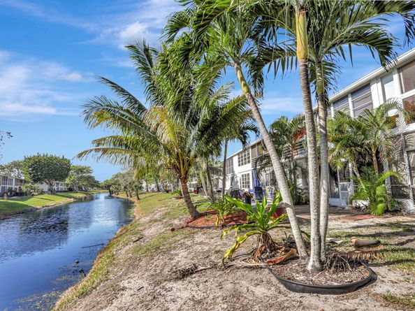 86 Lyndhurst D D, Deerfield Beach FL 33442