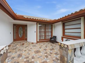 10949 NW 1st Manor, Coral Springs FL 33071