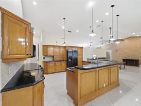 10949 NW 1st Manor, Coral Springs FL 33071