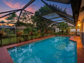 10949 NW 1st Manor, Coral Springs FL 33071