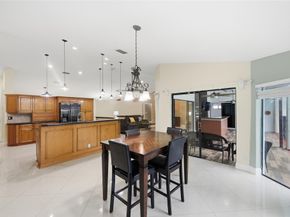 10949 NW 1st Manor, Coral Springs FL 33071