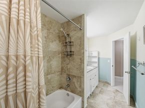 10949 NW 1st Manor, Coral Springs FL 33071