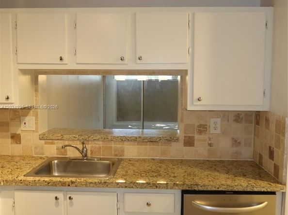 10835 SW 112th Avenue 113, Miami FL 33176