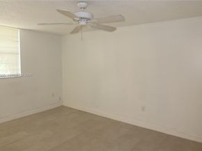 10835 SW 112th Avenue 113, Miami FL 33176
