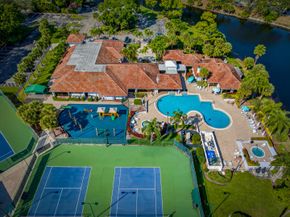 113 Egret Circle, Greenacres FL 33413