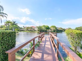 250 Jacaranda Drive 308, Plantation FL 33324