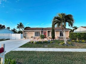 10079 Yeoman Lane, Royal Palm Beach FL 33411