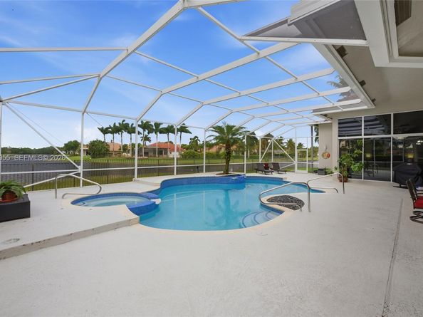 2926 Medinah, Weston FL 33332