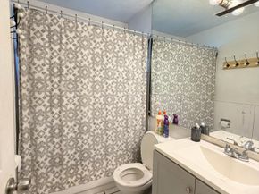 5326 NE 6th Avenue 23 H, Oakland Park FL 33334