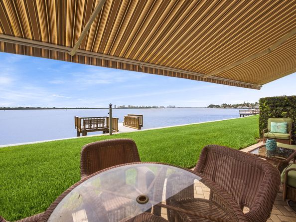 52 Yacht Club Drive 103, North Palm Beach FL 33408