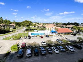 7770 Tahiti Lane 504, Lake Worth FL 33467