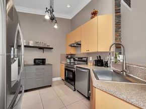 2327 NE 37th Terrace, Homestead FL 33033