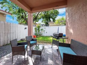 2327 NE 37th Terrace, Homestead FL 33033