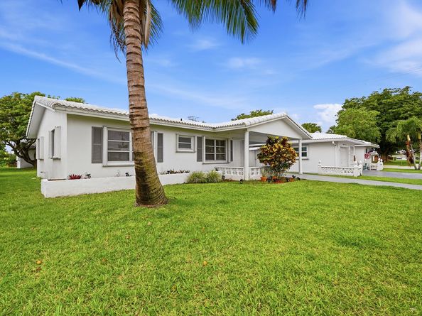 8410 NW 59th Place, Tamarac FL 33321