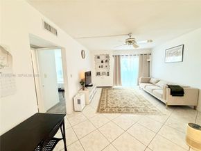 400 Kings Point Drive 309, Sunny Isles Beach FL 33160