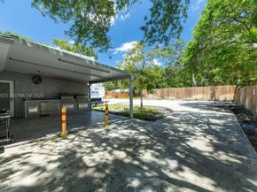 5940 SW 37th Avenue, Dania Beach FL 33312