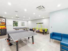 5940 SW 37th Avenue, Dania Beach FL 33312