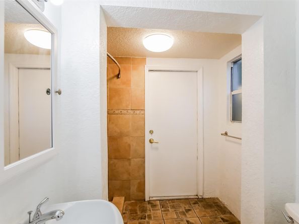 1411 SW 5th Ter, Deerfield Beach FL 33441